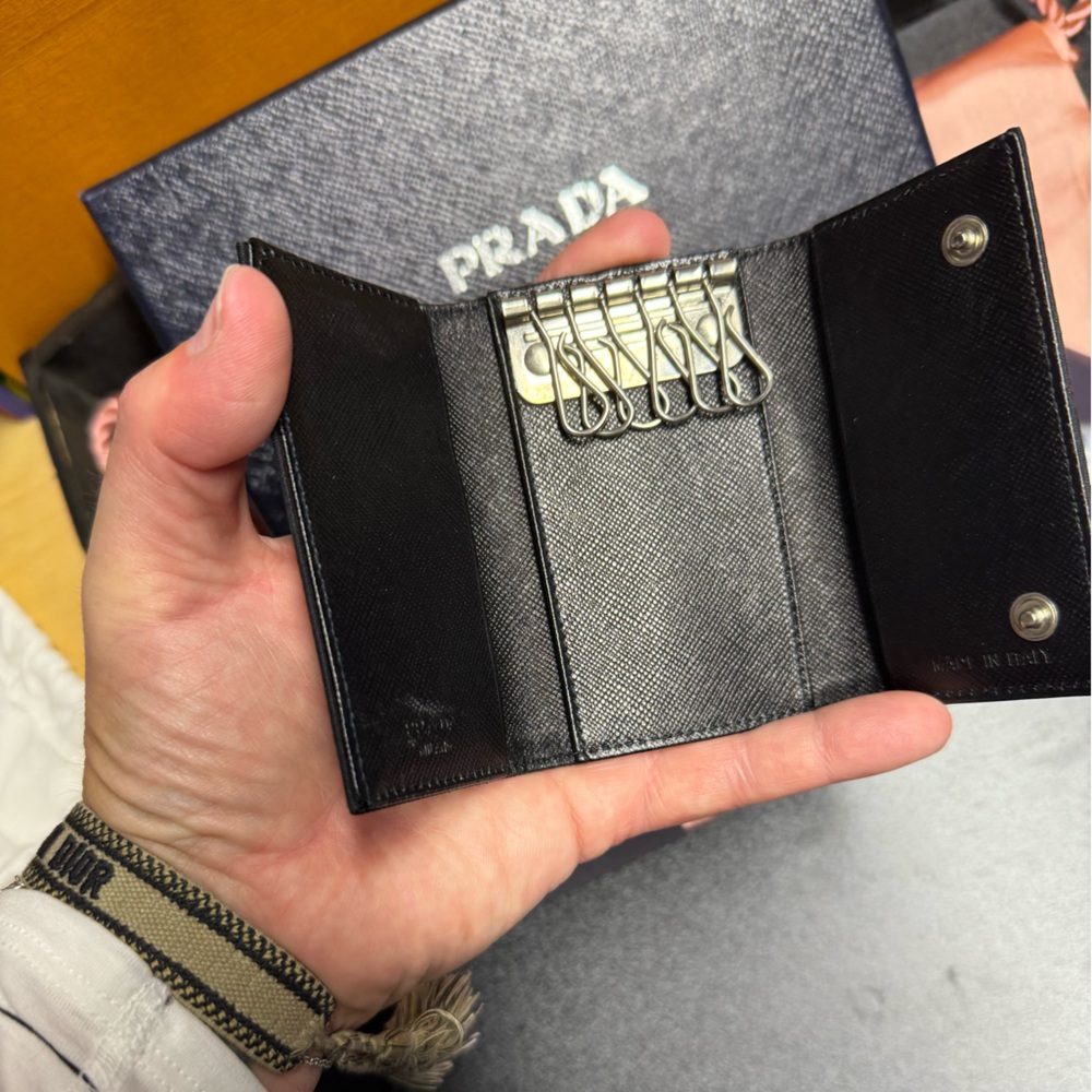 /traded/Prada Tessuto Key Holder - Picture 7 of 13